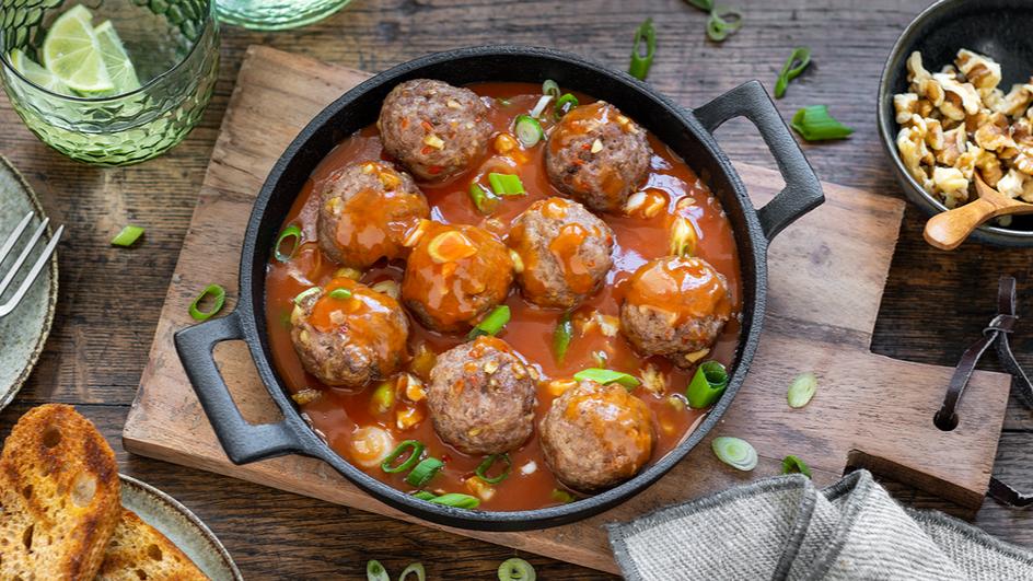 Albondigas in Sherry-Tomaten-Sauce