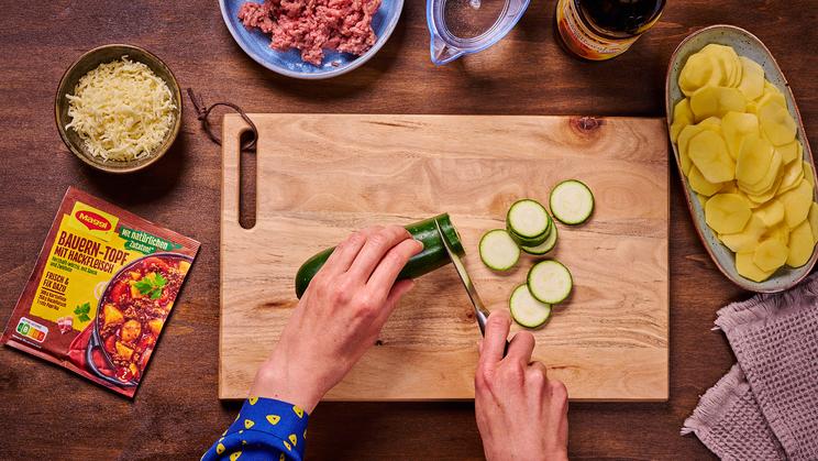 Zucchini-Moussaka mit Hackfleisch