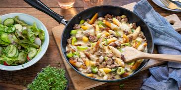 Hackfleisch-Lauch-Pfanne mit Schupfnudeln