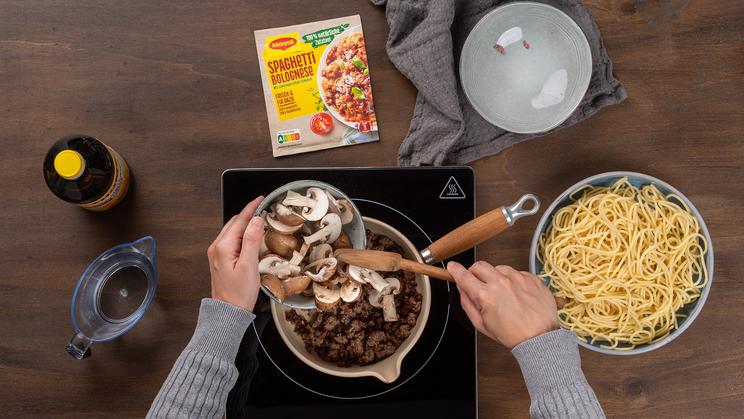 Bolognese mit Champignons