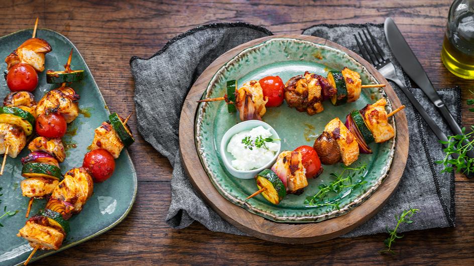 Mediterrane Hähnchen-Gemüse-Spieße