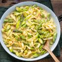 Spargel-Pasta-Pfanne mit Limetten-Chili-Hollandaise