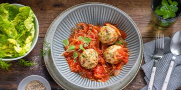 Semmelknödel mit Tomaten-Fenchel-Sugo
