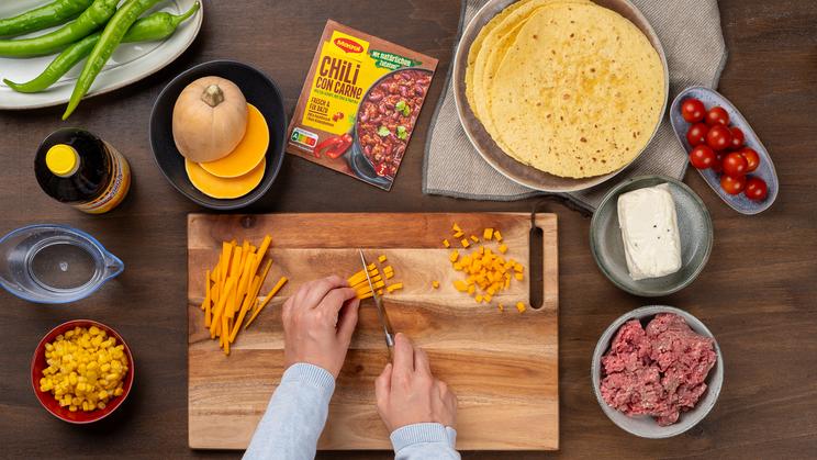 Wrap mit Kürbis und Halloumi