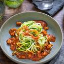 Zoodles mit Tofu Bolognese