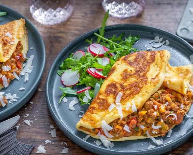Gefüllte Pfannkuchen mit Veggie Hack und Gemüse