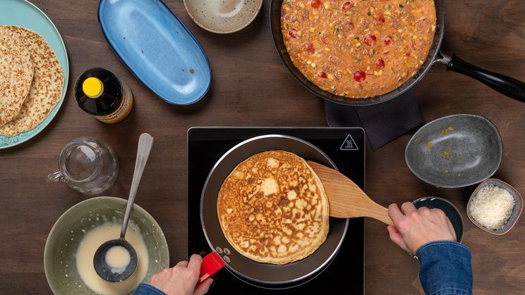 Gefüllte Pfannkuchen mit Veggie Hack und Gemüse