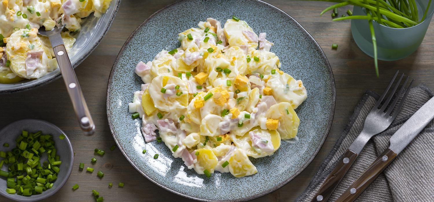 Kartoffelsalat mit Schinken und Ei