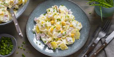 Kartoffelsalat mit Schinken und Ei