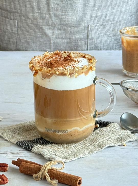 Latte cremoso de pecanas y canela