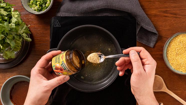 Gefüllte Aubergine mit Bulgur