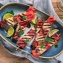 Wassermelonen-Halloumi-Spieße mit Minzpesto