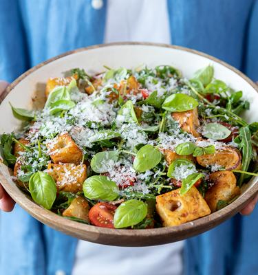 Mediterraner Brotsalat