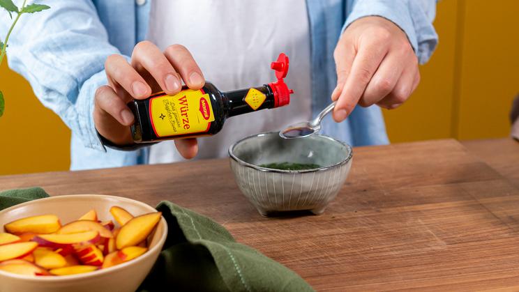 Wassermelonensalat mit Nektarinen und Feta