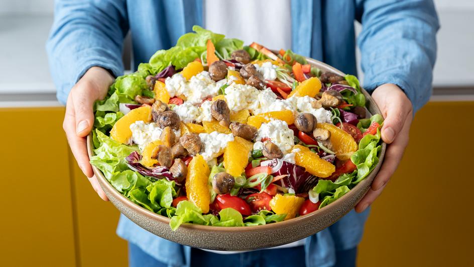 Wintersalat mit Maronen und Orangen