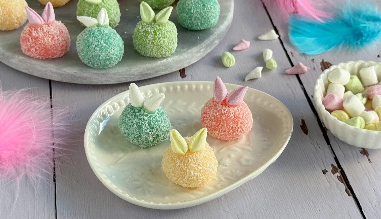 Mini brigadeiros de coco para Pascua