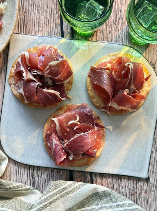 Montadito de jamón ibérico