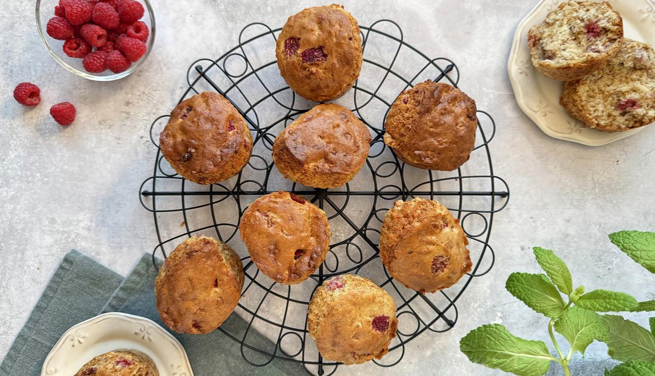 Muffins de frambuesa y chocolate blanco en air fryer