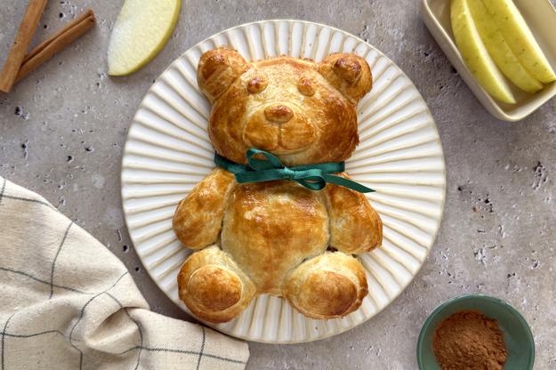 Osito de Hojaldre Relleno de Manzana y Canela