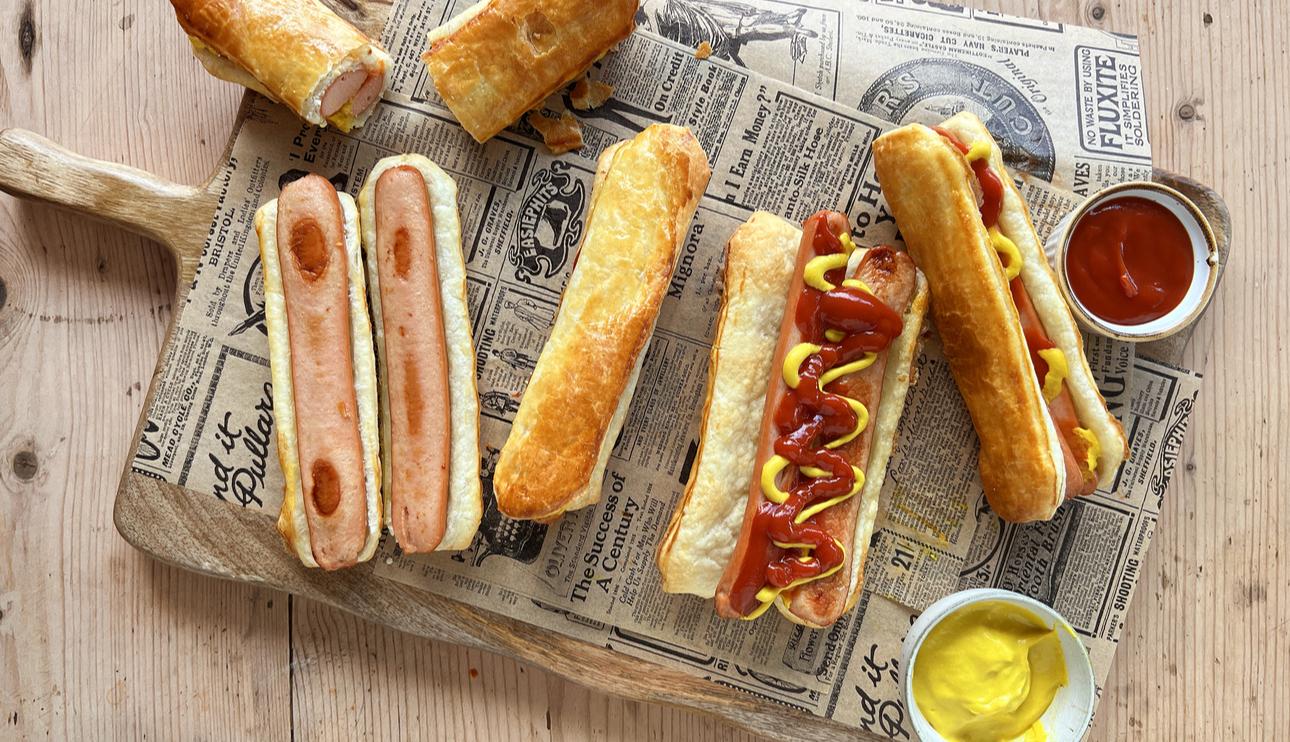 Perritos calientes hojaldrados