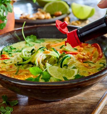 Curry-Zoodles-Bowl
