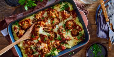 Hackbällchen-Auflauf mit Kartoffelpüree