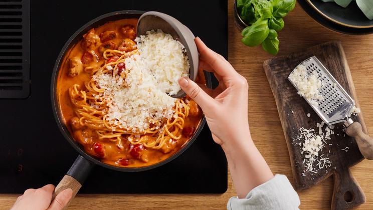Pasta mit Salsiccia-Bällchen