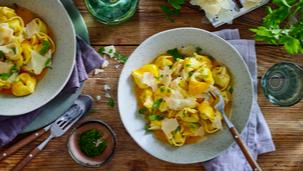 Tortellini mit Kürbissauce alla Vodka