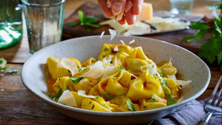 Tortellini mit Kürbissauce alla Vodka
