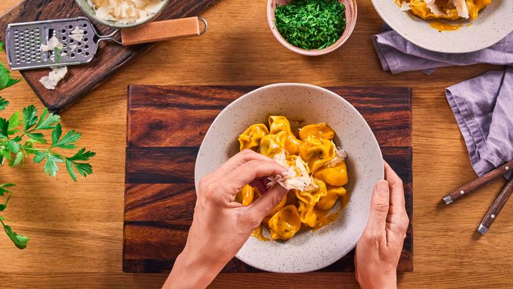 Tortellini mit Kürbissauce alla Vodka