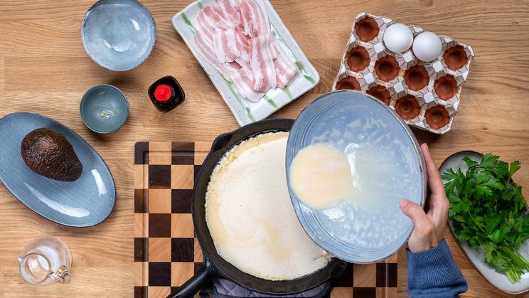 Herzhafter Dutch Baby Ofenpfannkuchen