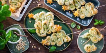 Pesto-Blätterteig Tannenbäume