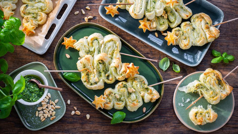 Pesto-Blätterteig Tannenbäume
