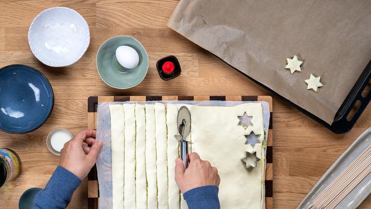 Pesto-Blätterteig Tannenbäume