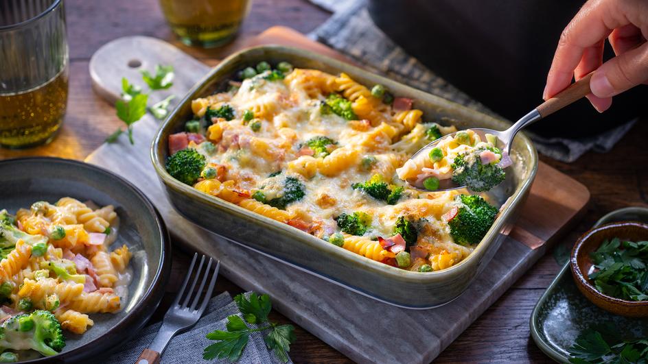 Nudel-Gratin mit Schinken und Brokkoli im Airfryer