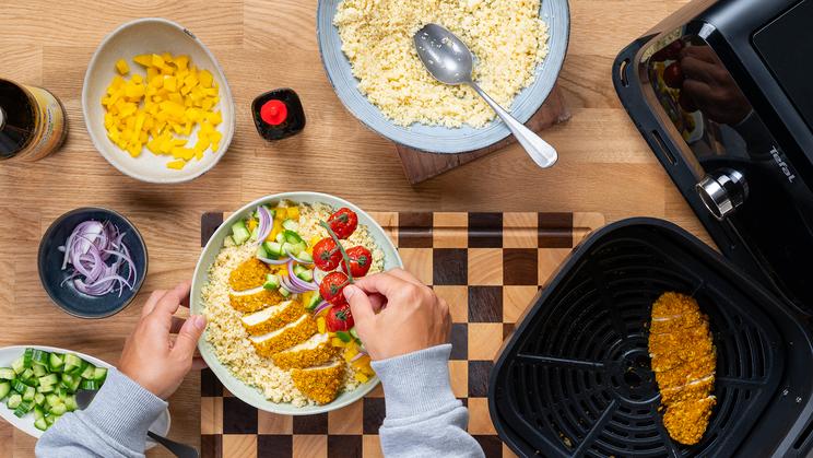 Hähnchenschnitzel im Airfryer mit Couscous