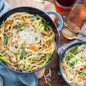 Pasta Alfredo mit Spargel und Huhn