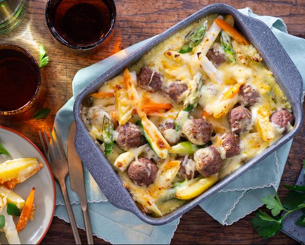 Spargel Auflauf mit Hackfleisch Bällchen