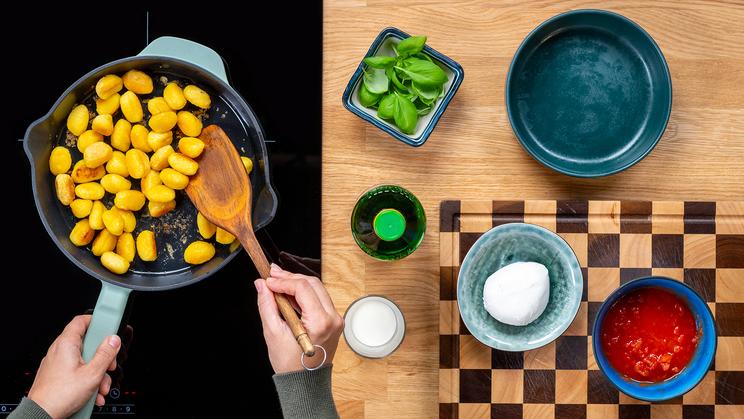 Gnocchi Pfanne Tomate Mozzarella