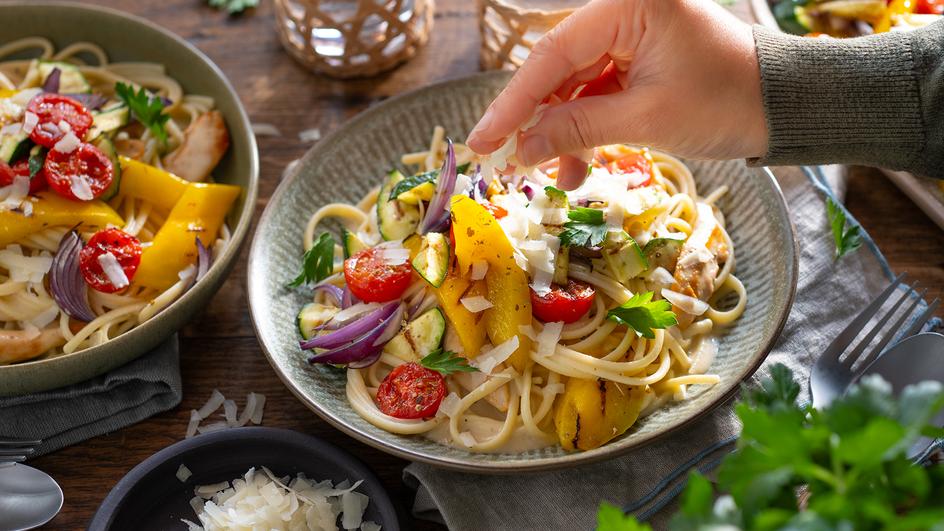 Pasta Alfredo mit Grillgemüse