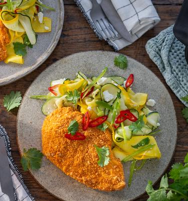 Knusper Schnitzel im Airfyrer mit Zucchini Salat