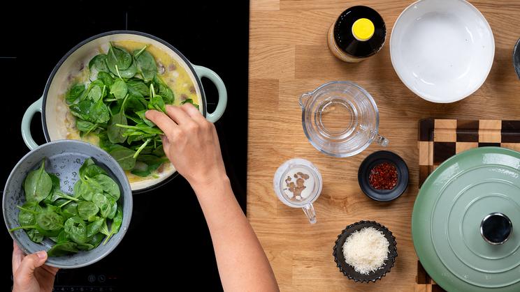 Orzo-Pilz-Suppe mit Salsiccia