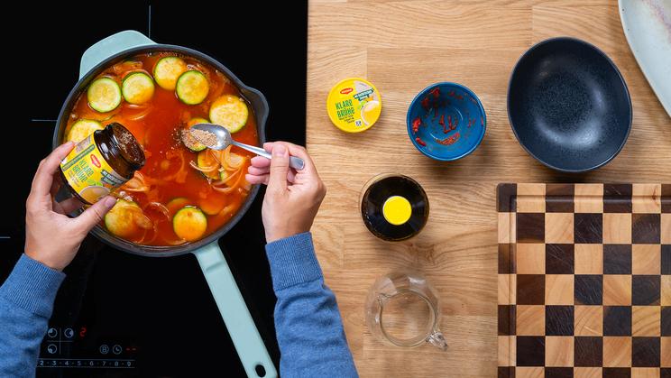 Zucchini-Pfanne "mediterran"