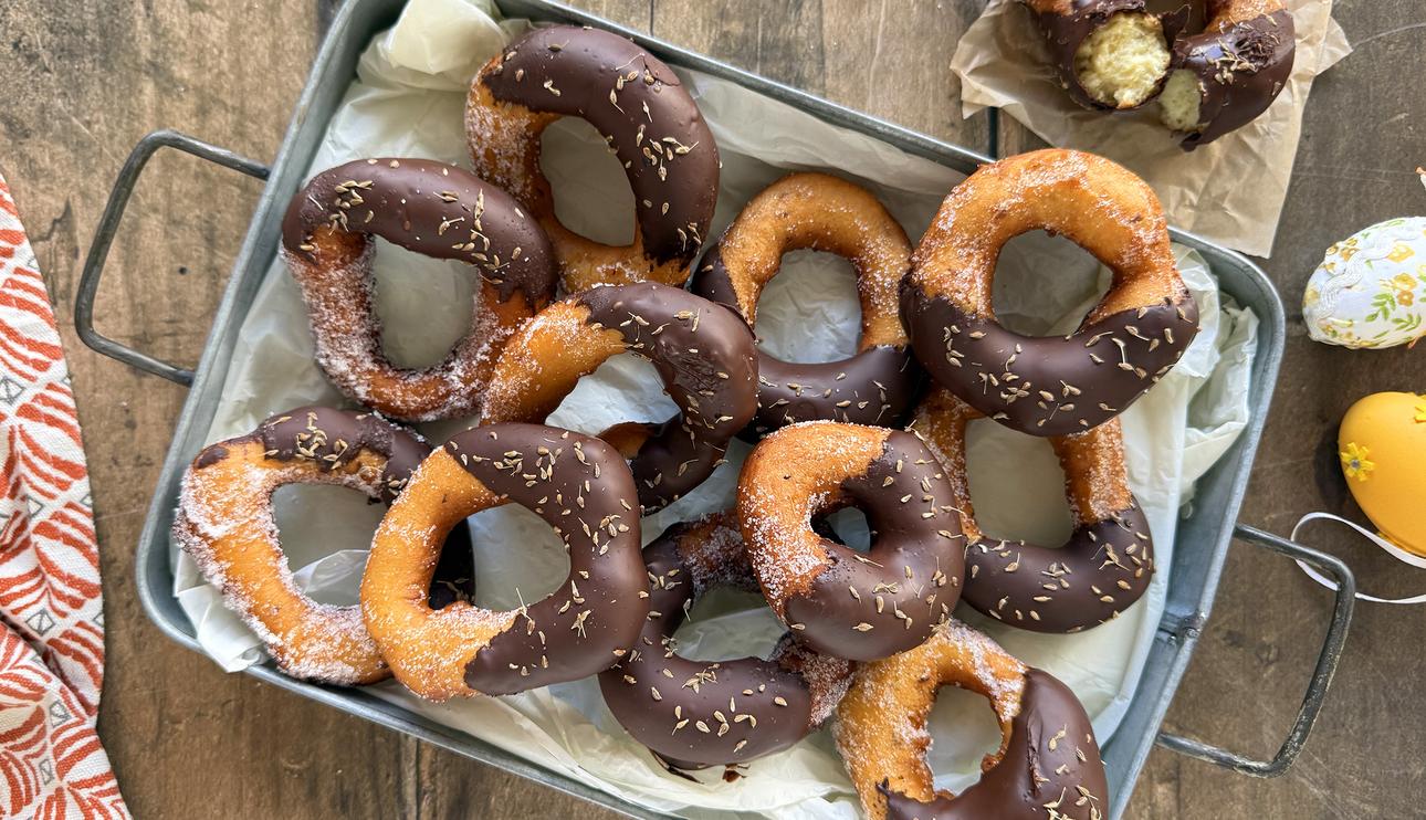 Rosquillas de anís cubiertas con chocolate