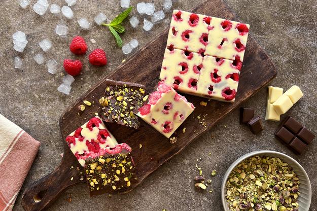 Tableta de frambuesas y doble chocolate