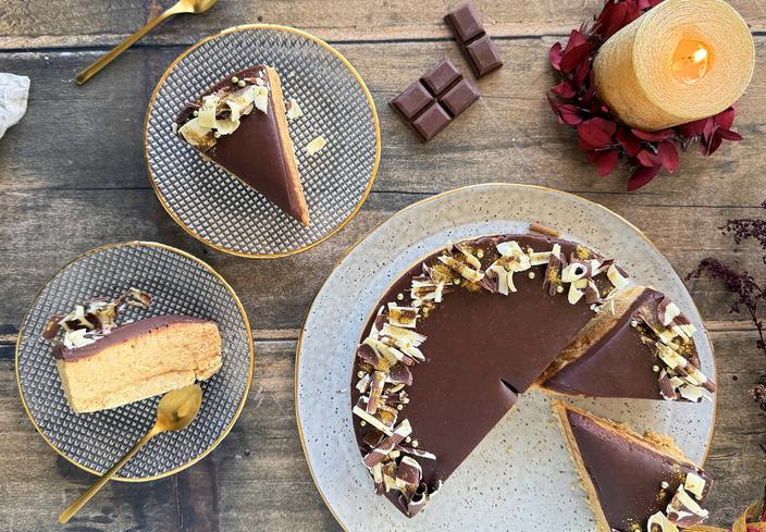 Tarta de turrón y chocolate