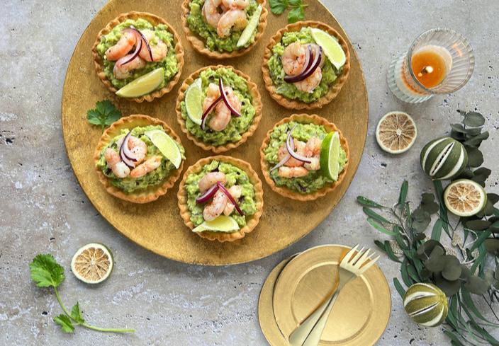 Tartaletas de guacamole y gambones