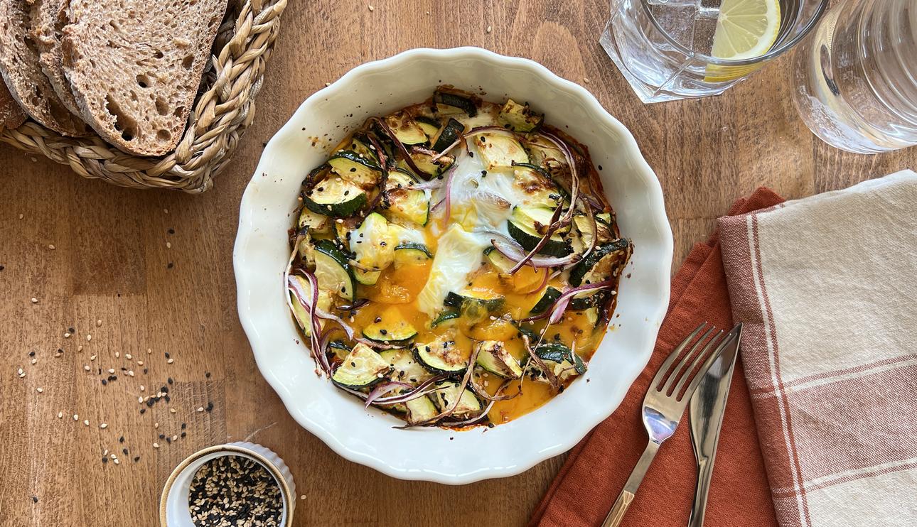 Volcán de Huevo con Calabacín y Tomate